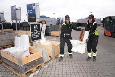 Indsamling af toiletter til genbrug på Høje Taastrup Genrbrugsplads